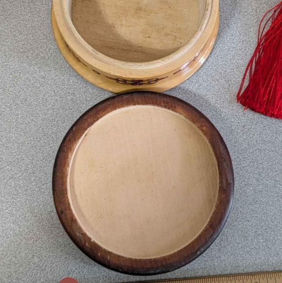 Polish Folk Art Round Box Hand Carved Hand Painted Pyrography Trinket Jewelry BX - Picture 3 of 4